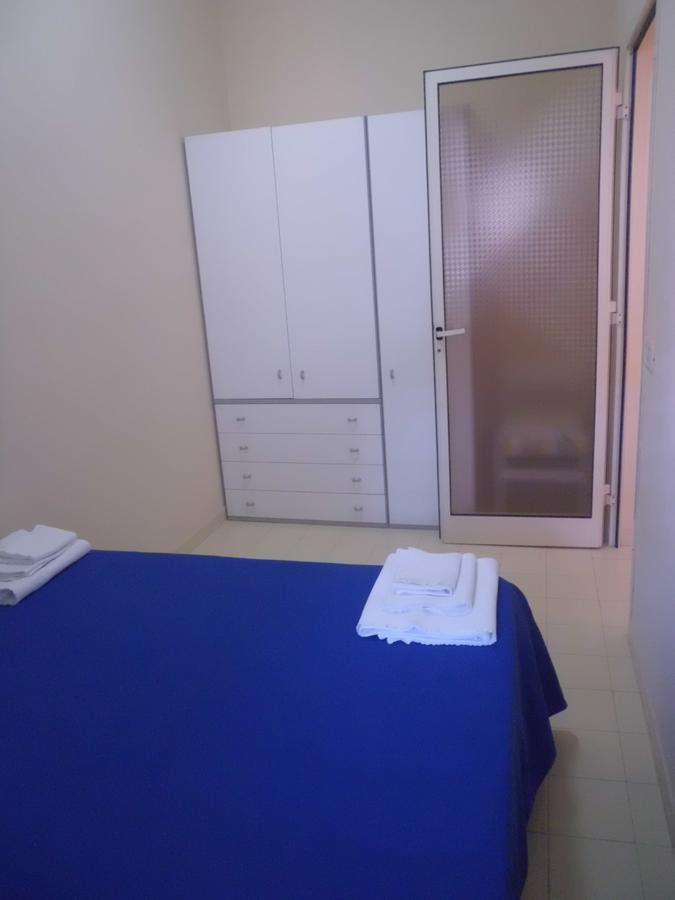 Appartamenti Teulada Di Laura Room photo